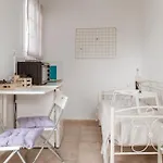 شقة Stenies Little Nook