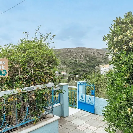 Stenies Little Nook *