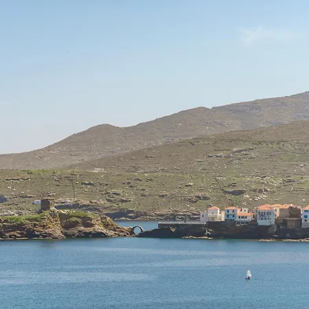 Stenies Little Nook *