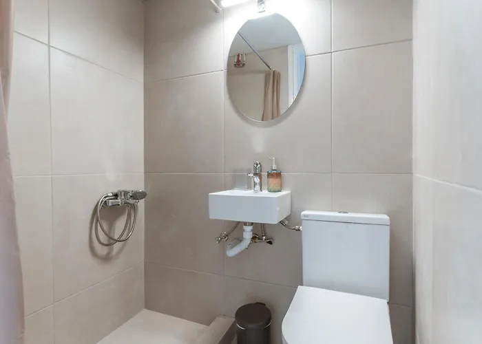 Stenies Little Nook *