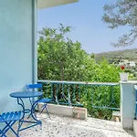 Stenies Little Nook * Andros Town