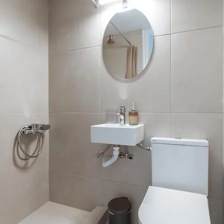 Stenies Little Nook *