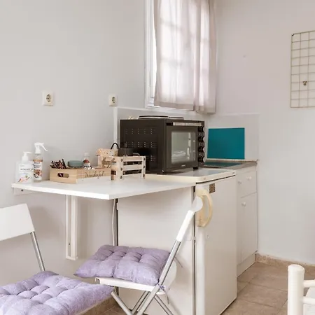 Stenies Little Nook *