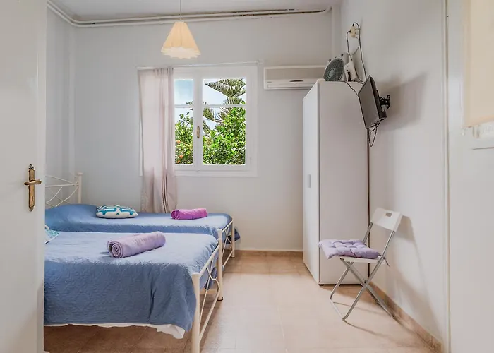 Stenies Little Nook *